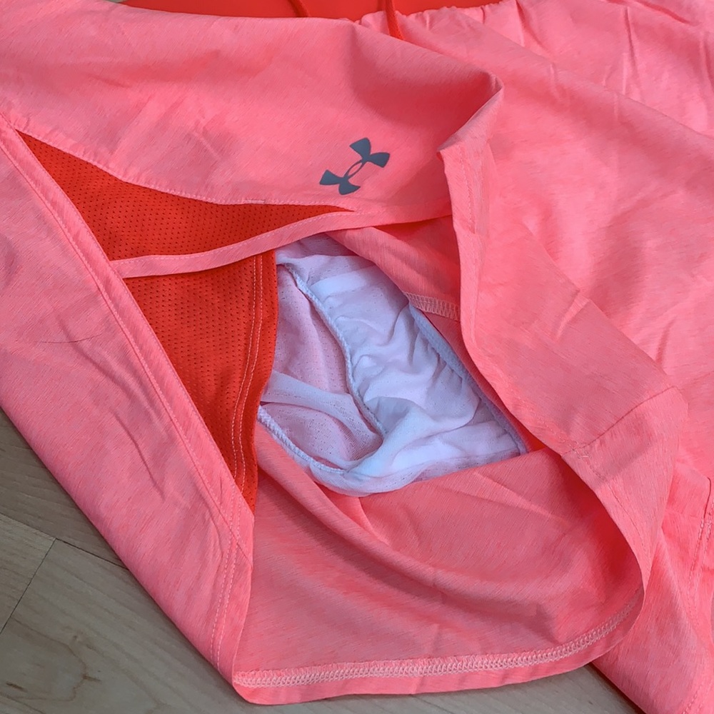 NWOT under armour shorts - Picture 5 of 8
